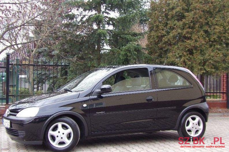 2001' Opel Corsa photo #1