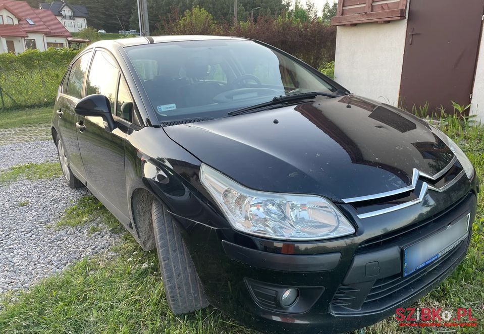 2008' Citroen C4 photo #3