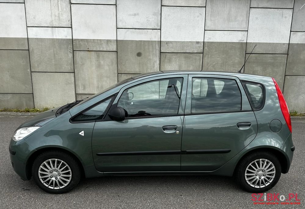 2004' Mitsubishi Colt 1.3 Invite photo #2