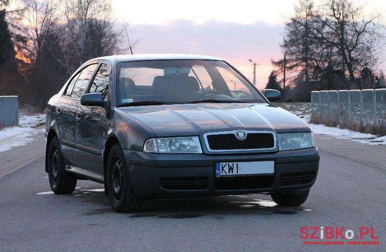 2004' Skoda Octavia photo #2