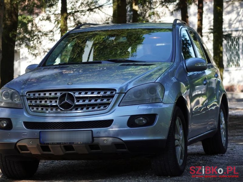 2006' Mercedes-Benz Ml 320 Cdi 4-Matic photo #2