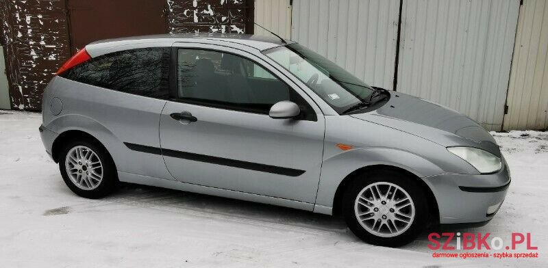 2004' Ford Focus photo #2