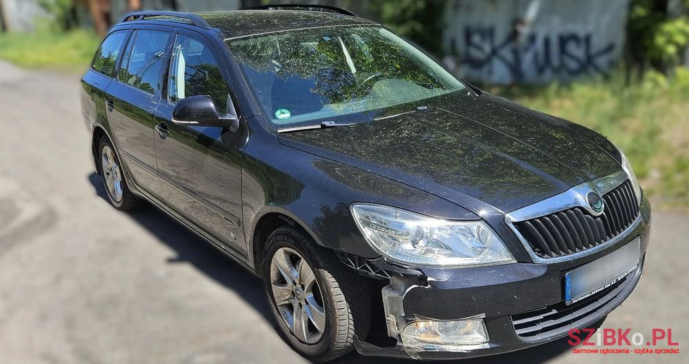 2011' Skoda Octavia 1.8 Tsi Elegance photo #3