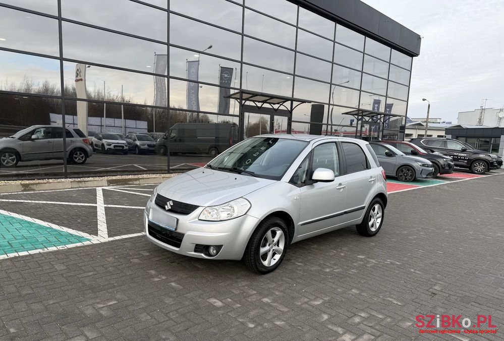 2008' Suzuki SX4 photo #1