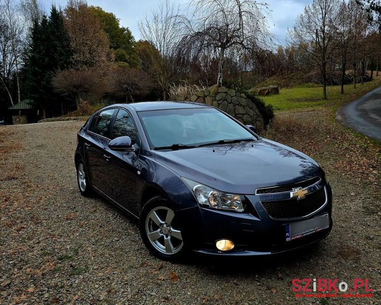 2012' Chevrolet Cruze photo #2