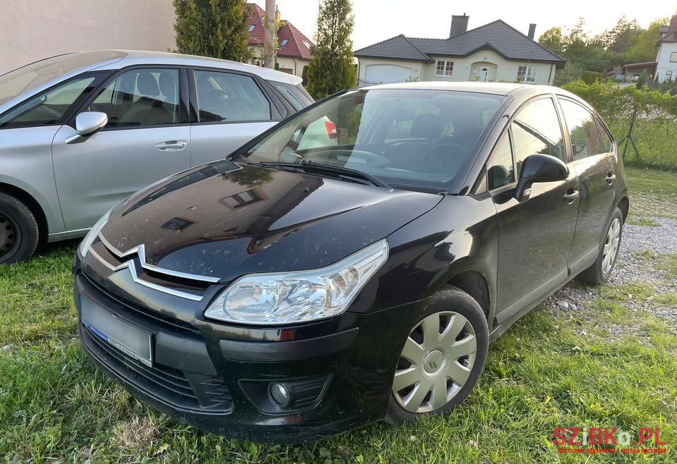 2008' Citroen C4 photo #4