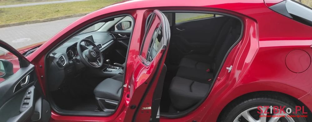 2015' Mazda 3 Skyactiv-D photo #5