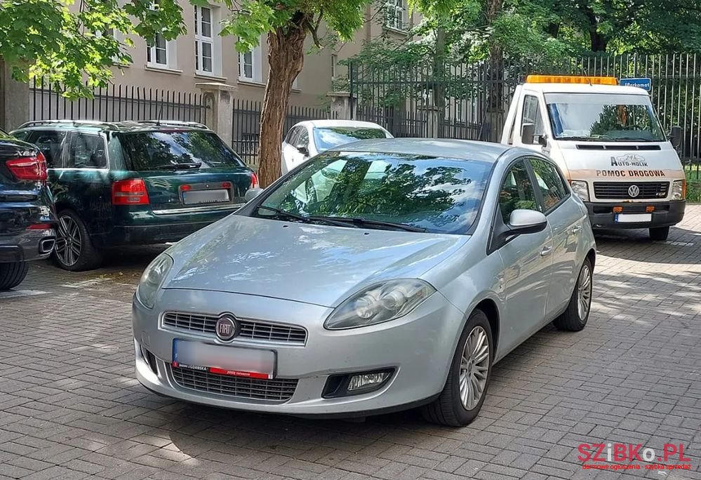 2011' Fiat Bravo 1.6 Multijet 16V Active photo #1