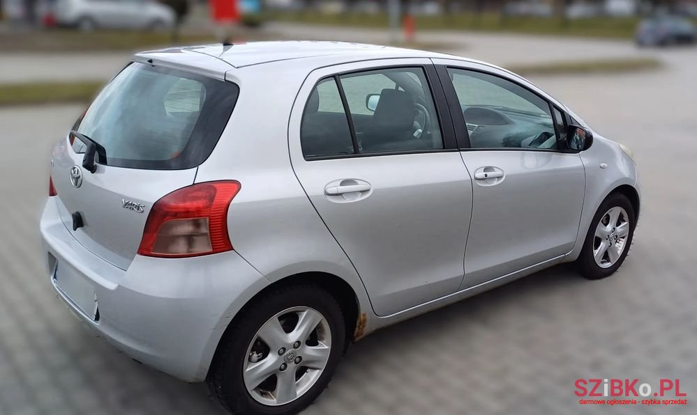 2006' Toyota Yaris 1.3 photo #5