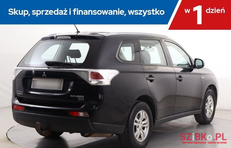 2015' Mitsubishi Outlander photo #5