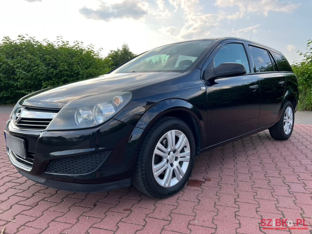 2009' Opel Astra photo #2
