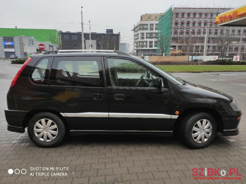 2000' Mitsubishi photo #2