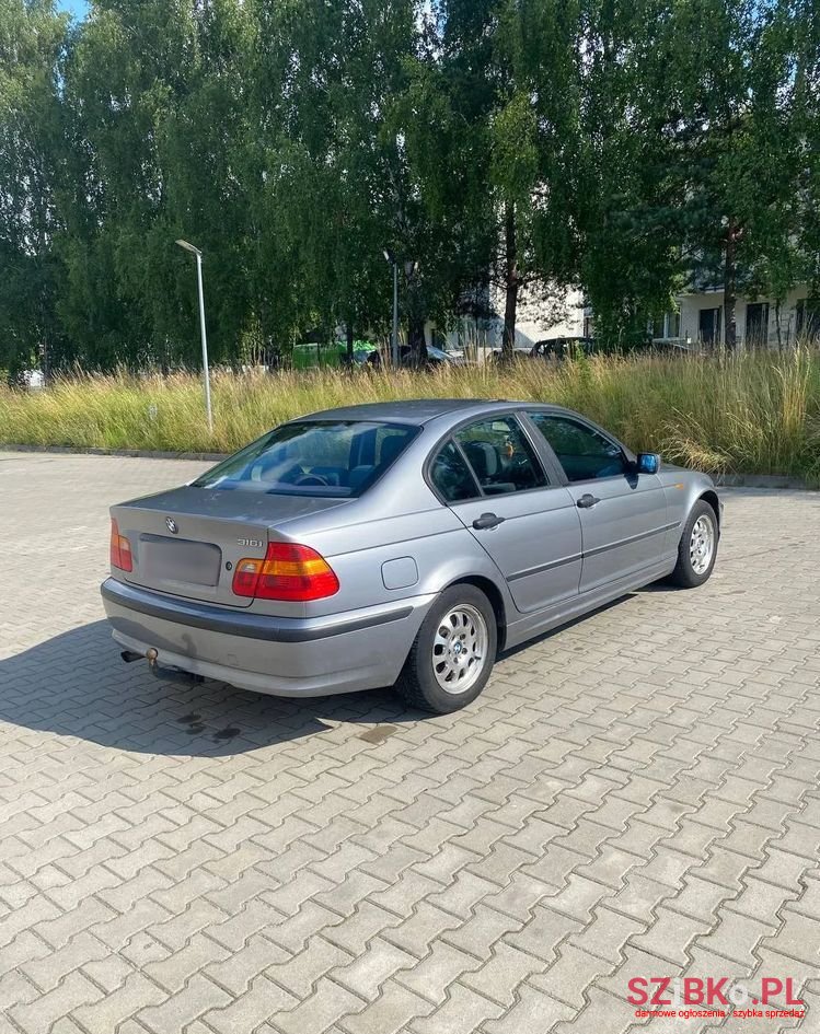 2004' BMW 3 Series 316I photo #2