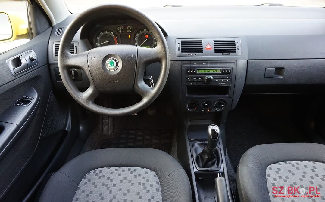 2006' Skoda Fabia photo #5