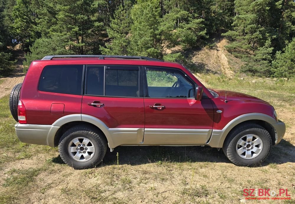 2003' Mitsubishi Montero 3.8 Limited photo #2