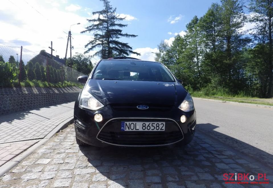 2010' Ford S-Max photo #2
