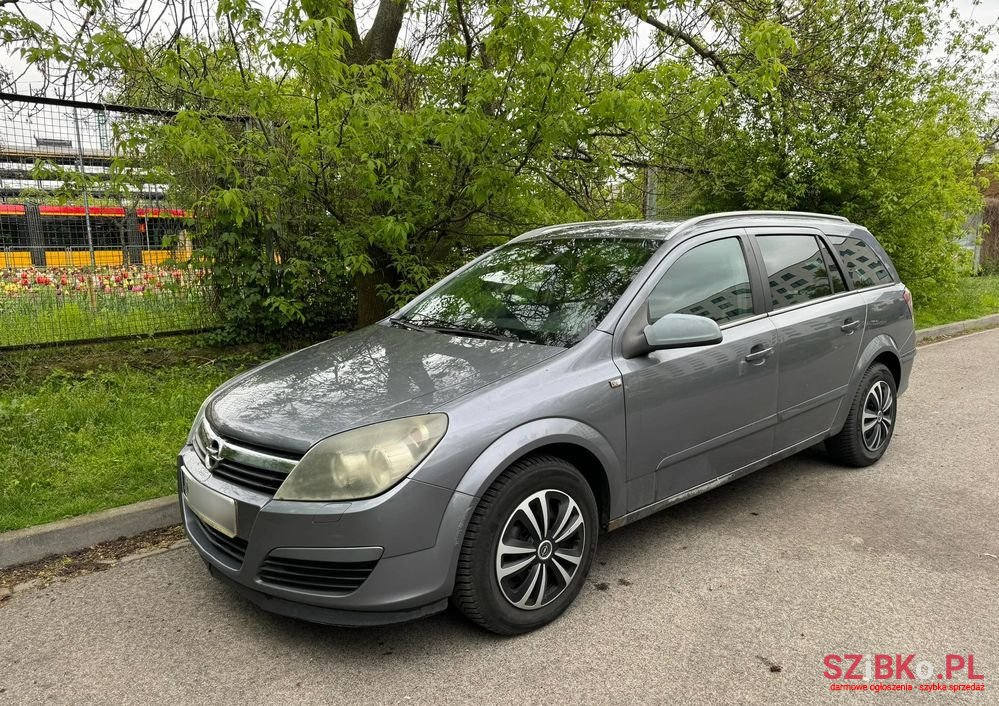 2004' Opel Astra photo #1