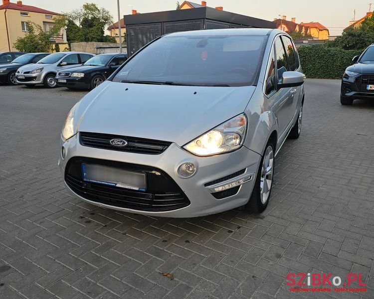 2010' Ford S-Max photo #1