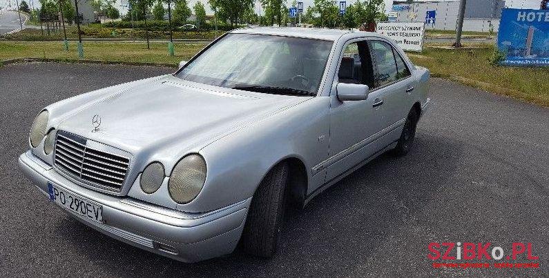 1996' Mercedes-Benz E-Class photo #4