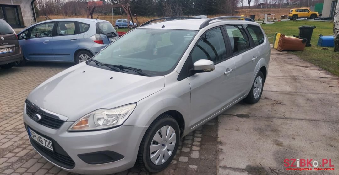 2008' Ford Focus photo #2