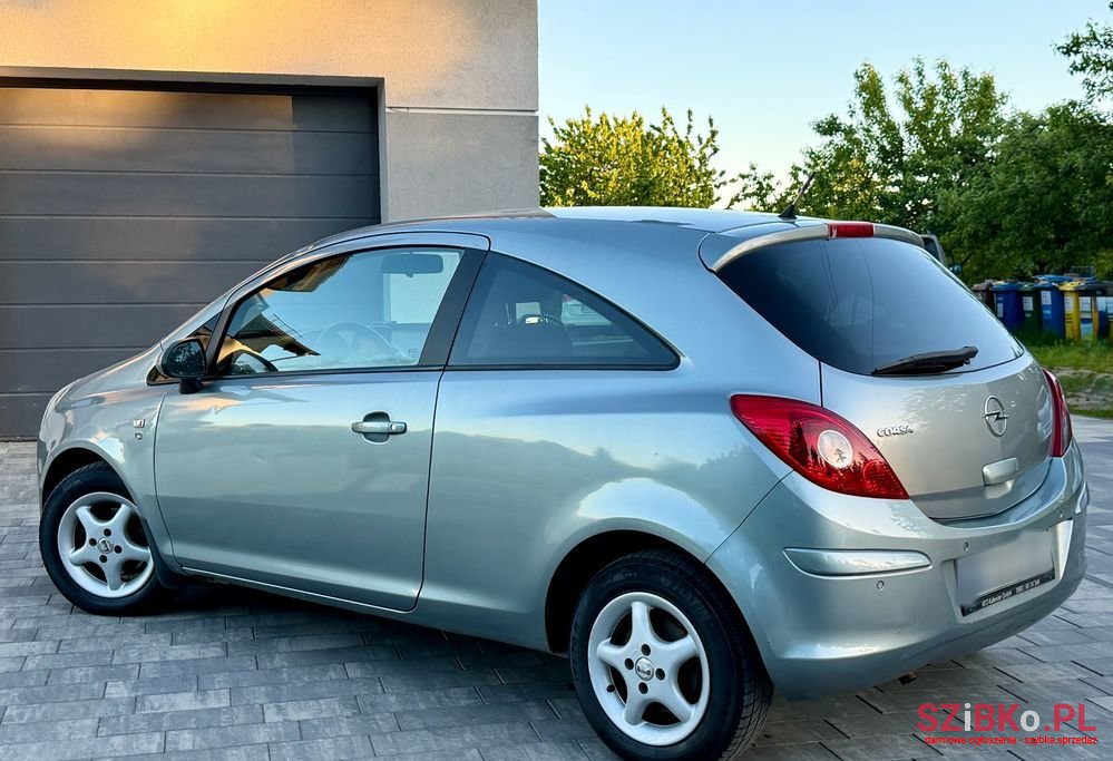 2010' Opel Corsa photo #4