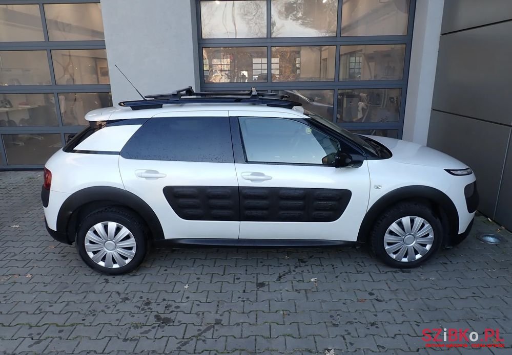 2017' Citroen C4 Cactus photo #4