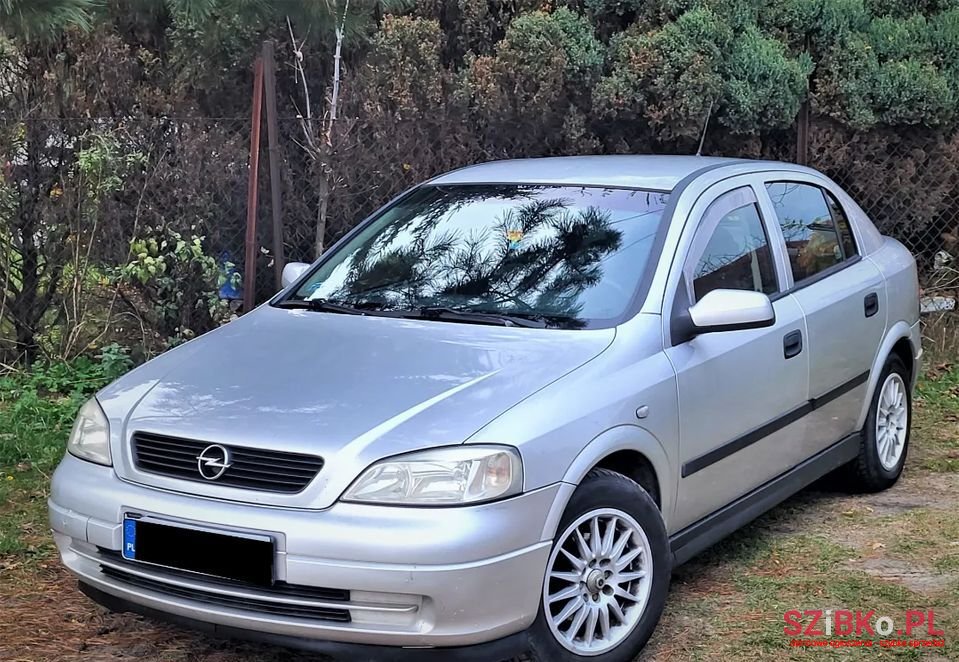 2003' Opel Astra photo #1