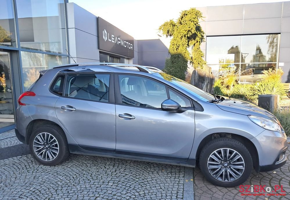 2015' Peugeot 2008 photo #3