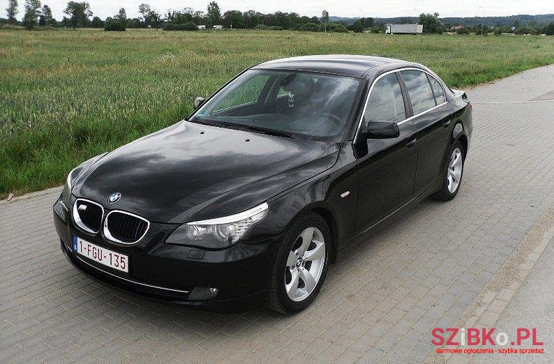 2007' BMW 520 photo #1