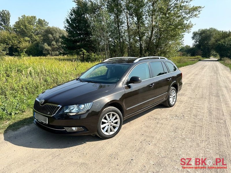 2014' Skoda Superb photo #1