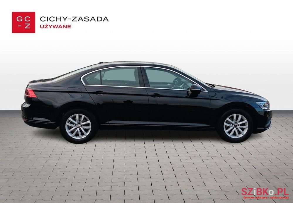 2021' Volkswagen Passat photo #6