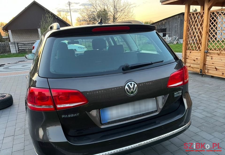 2014' Volkswagen Passat photo #3