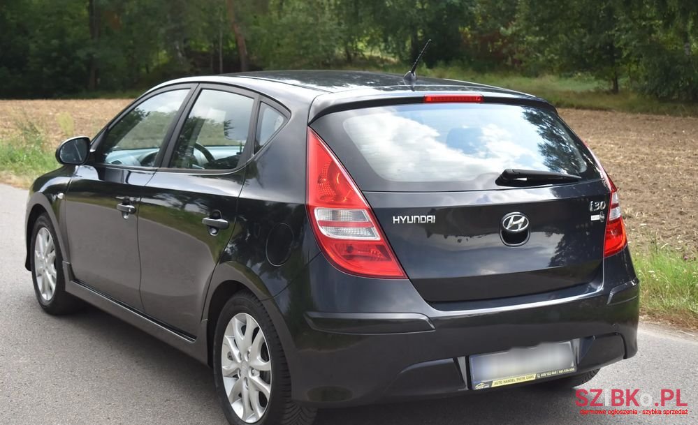 2011' Hyundai i30 1.4 Edition Plus photo #6