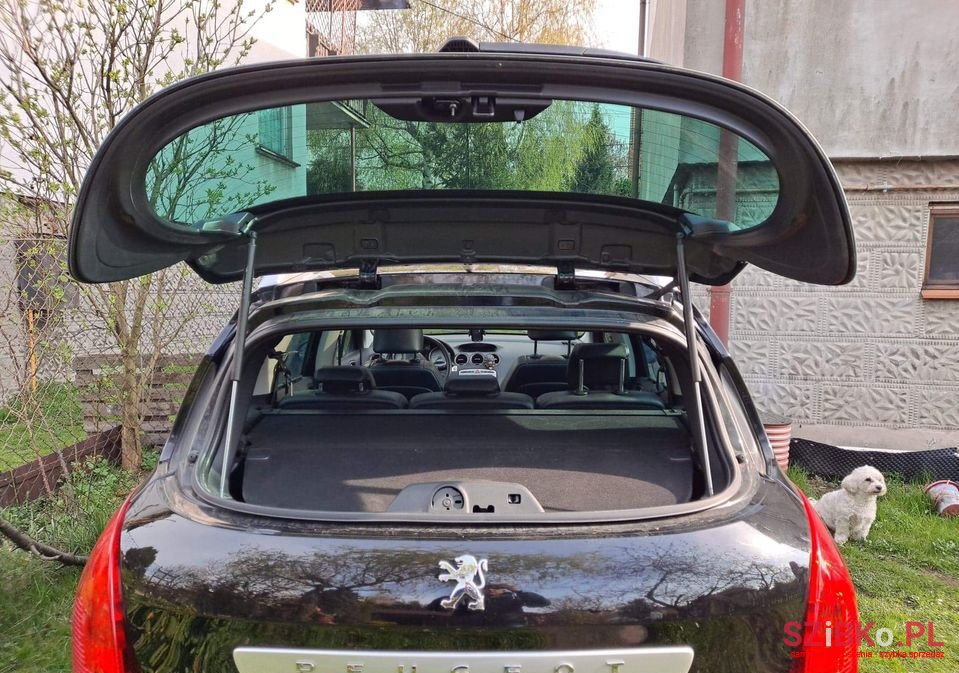 2008' Peugeot 308 photo #2