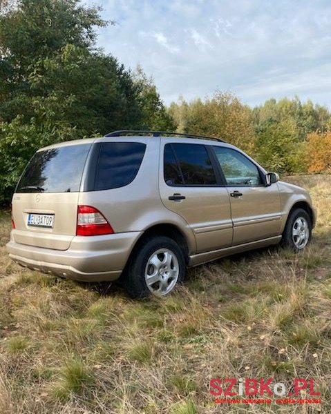 2005' Mercedes-Benz Ml photo #3