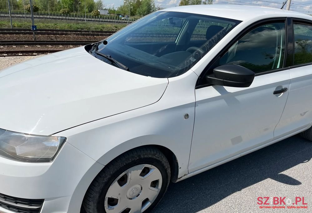 2013' Skoda Rapid 1.6 Tdi Dpf Active photo #1