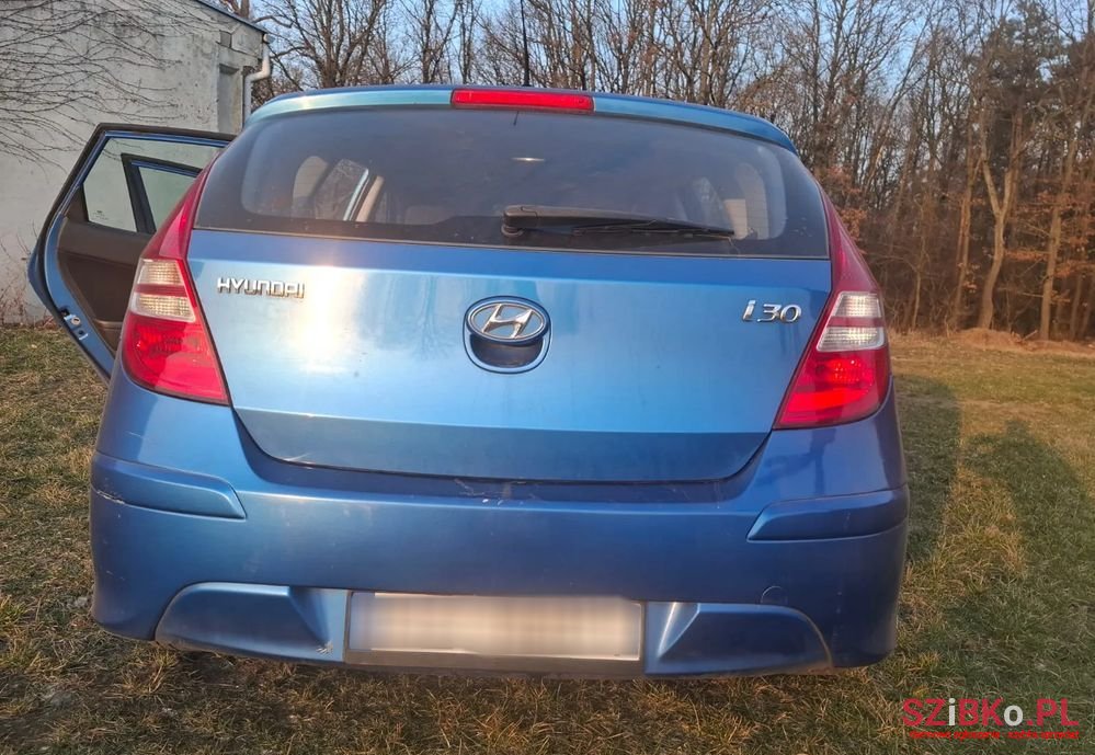 2010' Hyundai i30 photo #5