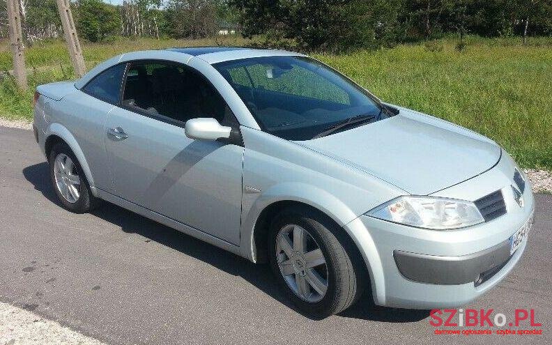 2004' Renault Megane photo #4