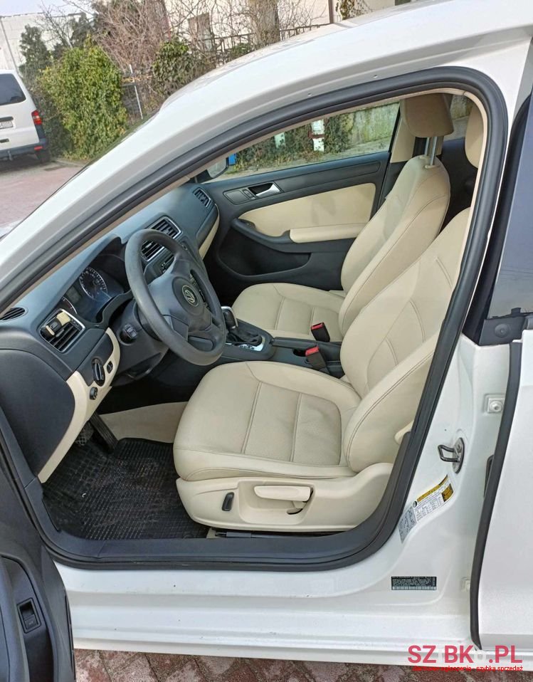 2014' Volkswagen Jetta 1.8T Se photo #5