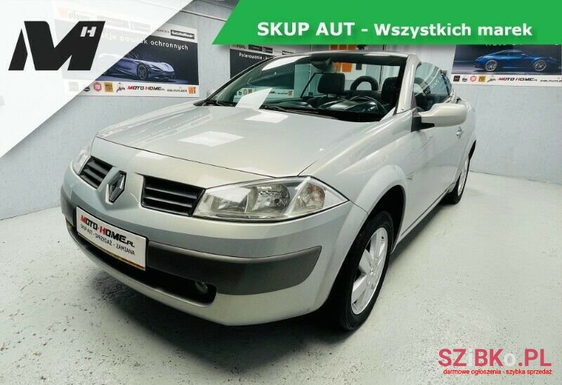 2004' Renault Megane photo #1