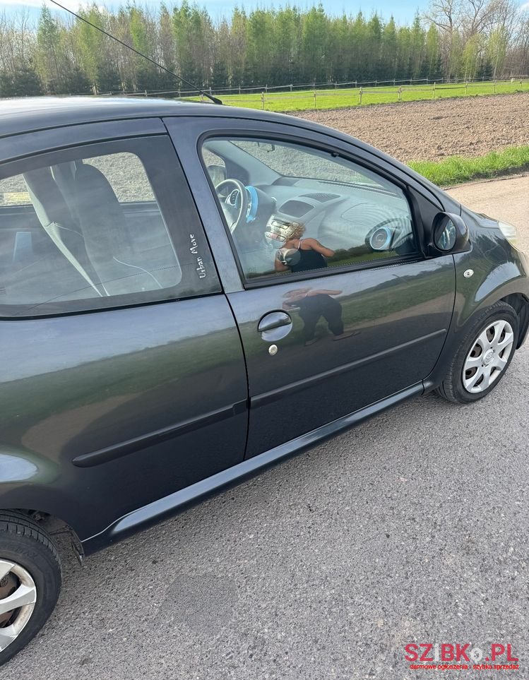 2010' Peugeot 107 photo #3