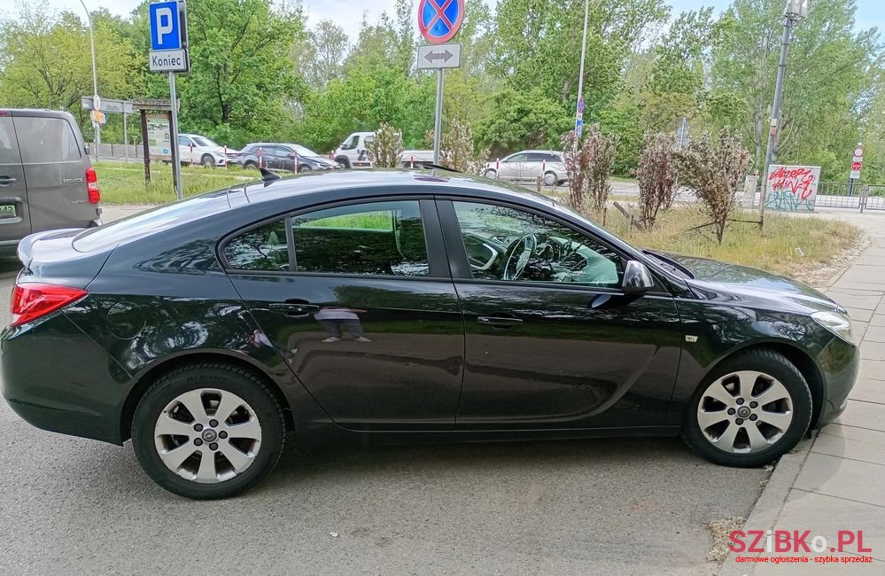 2011' Opel Insignia photo #5