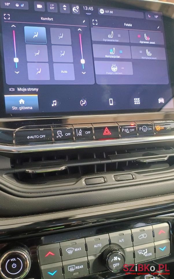 2024' Jeep Compass photo #3