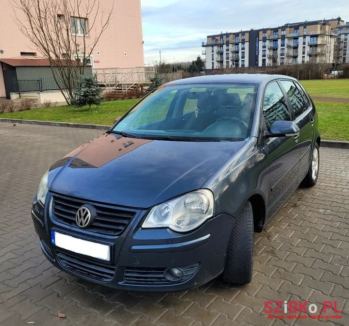 2008' Volkswagen Polo photo #2