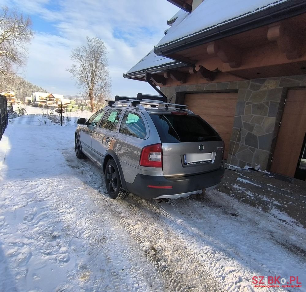 2013' Skoda Octavia Combi photo #4