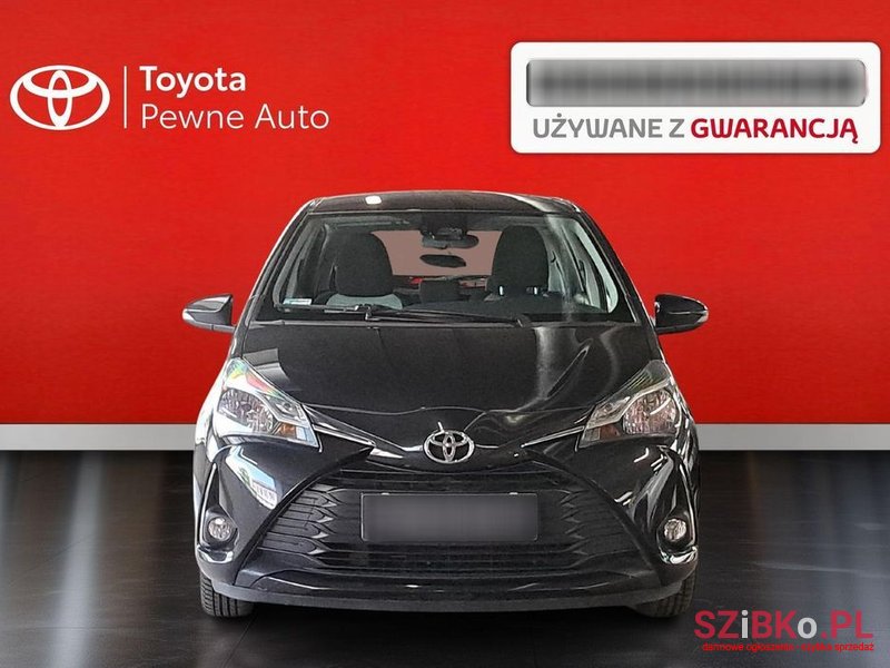 2018' Toyota Yaris photo #2