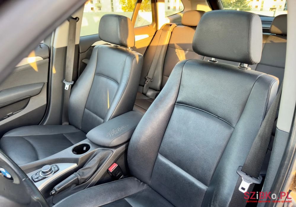 2011' BMW X1 Xdrive18D photo #6