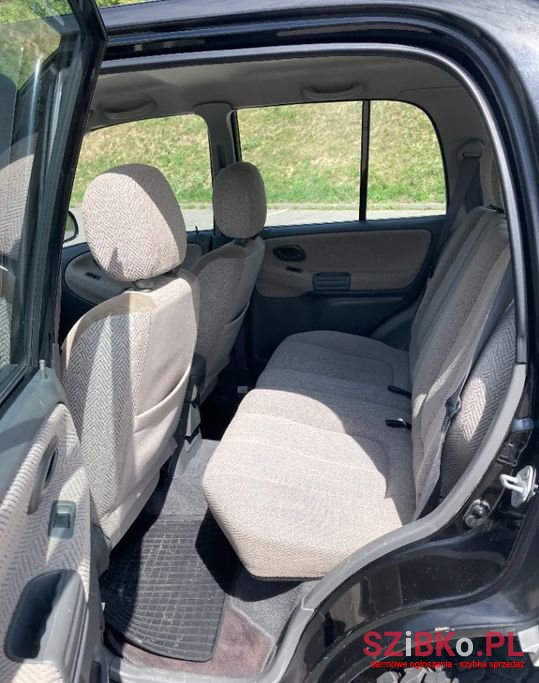 1999' Suzuki Grand Vitara photo #2