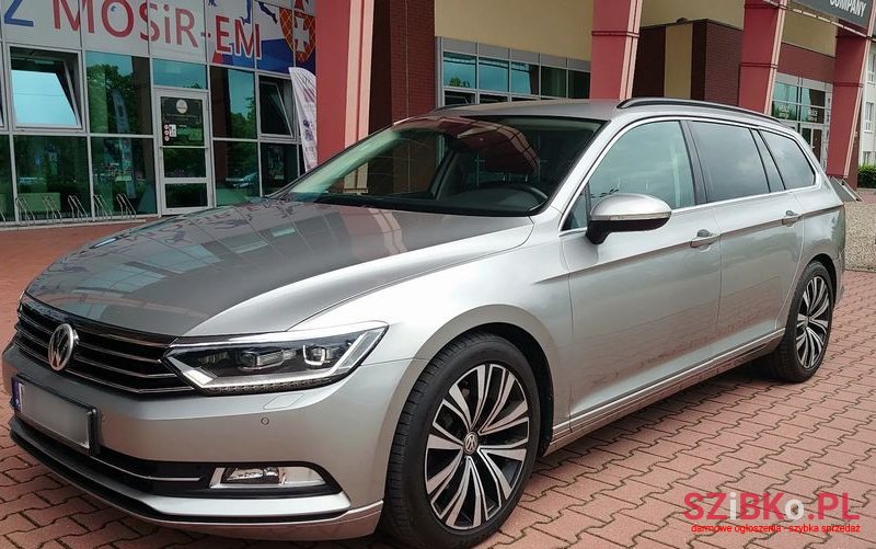 2016' Volkswagen Passat photo #1