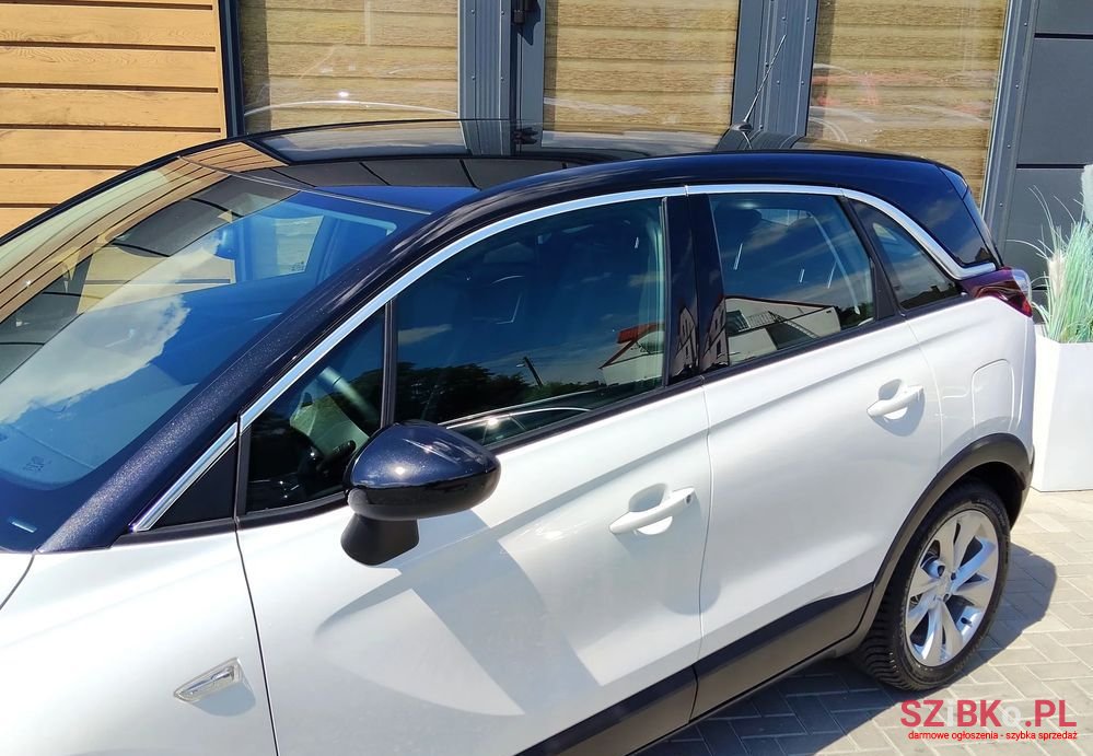 2020' Opel Crossland X photo #2